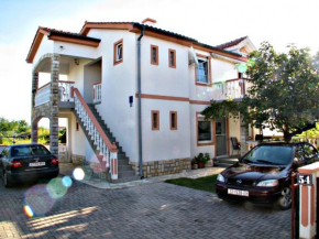 Отель Apartments Galic  Нин